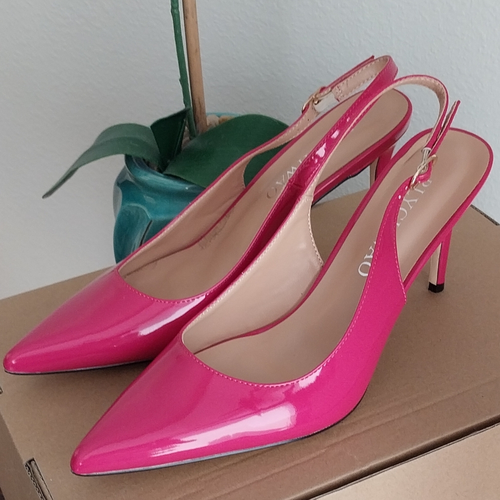 Fucshia Pink Patent Leather Slingback Heels - Picture 9 of 11